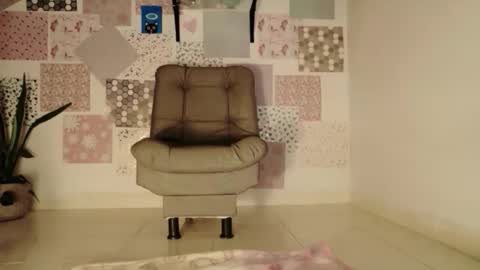 luckysapphire777 online show from February 27, 8:14 am