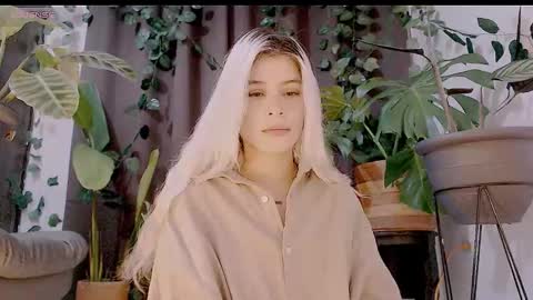 luckysapphire777 online show from October 20, 3:04 pm