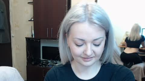 LuckyShot online show from April 28, 12:42 pm