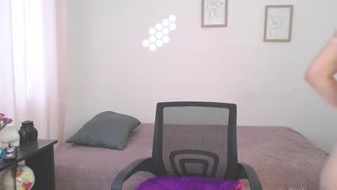 Lucia online show from September 23, 9:57 pm