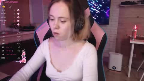 Lucy online show from December 2, 10:01 pm