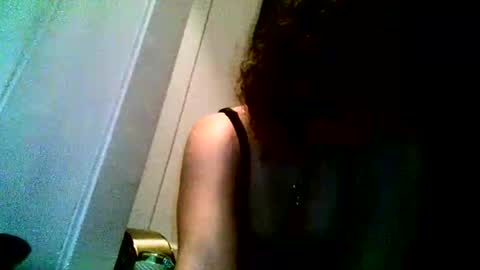 lucydreamsx2 online show from March 13, 2:46 am