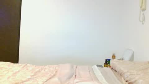 Lucyfoster  online show from April 23, 12:19 am