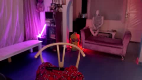 MALAMOR online show from December 14, 10:04 pm