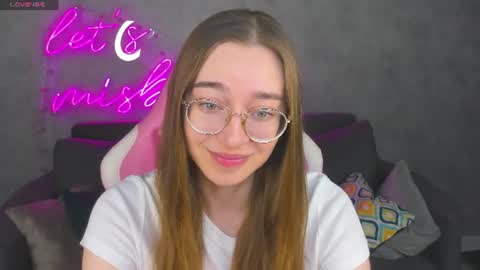 Lucy online show from June 16, 1:06 am