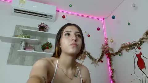 Snapshot of lucyy_start chatting on December 22, 7:21 pm LUCY online show from December 22, 7:21 pm