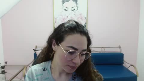 luisa mourfor online show from December 26, 1:10 pm