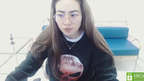 luisa mourfor online show from January 13, 12:56 pm