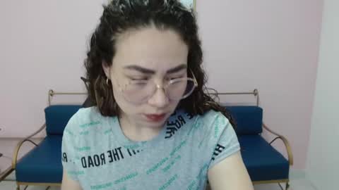 luisa mourfor online show from December 9, 1:02 pm