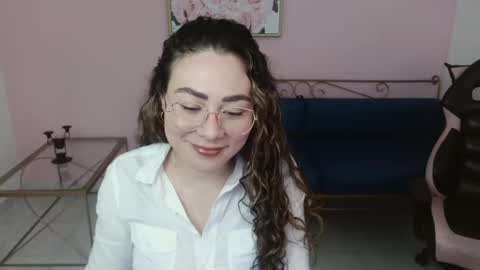 luisa mourfor online show from December 17, 2:44 pm