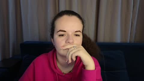 Luisa Rosee online show from February 15, 1:27 pm