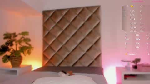 L U I S A online show from September 22, 9:24 pm