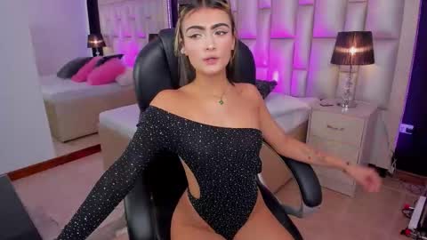 Luisa  online show from November 22, 5:04 pm