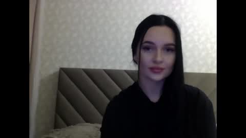 Snapshot of lulii24 chatting on September 17, 12:19 am Lulii24 online show from September 17, 12:19 am