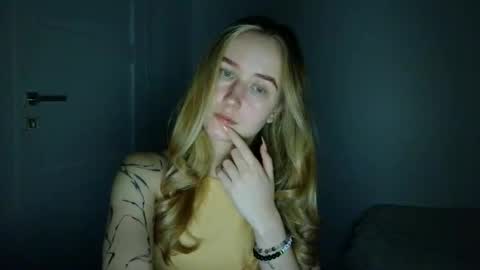 Lulu Baby18 online show from February 21, 8:20 pm