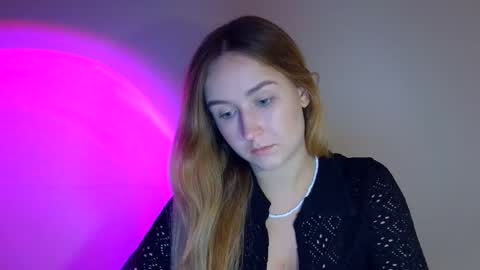 Lulu Baby18 online show from October 7, 7:07 pm