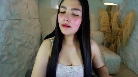 Snapshot of luna__r chatting on October 25, 7:54 pm Luna online show from October 25, 7:54 pm