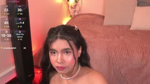 Lunita online show from April 5, 8:08 pm