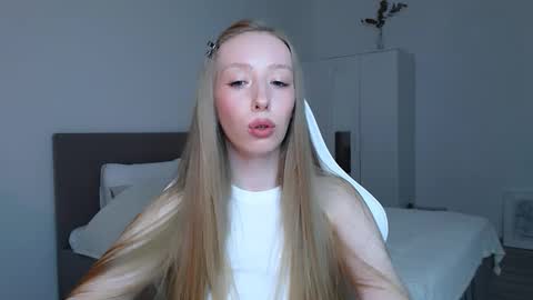 Snapshot of luna_insanity chatting on October 23, 8:48 pm Luna online show from October 23, 8:48 pm