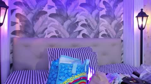 Luna Morgan online show from October 19, 3:19 am