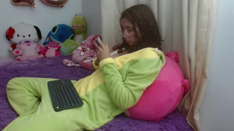 luna_rios69 online show from February 16, 8:03 am