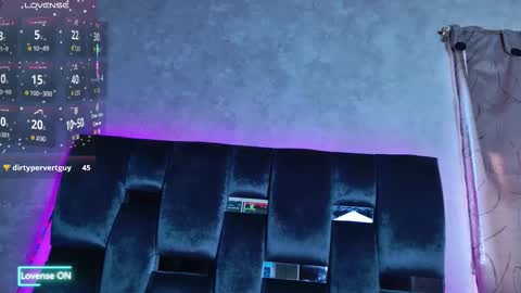 luna_sophya online show from September 29, 7:30 pm