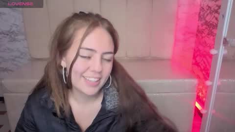 Live 1000pm 600am COLOMBIAN HOUR online show from November 15, 4:24 am