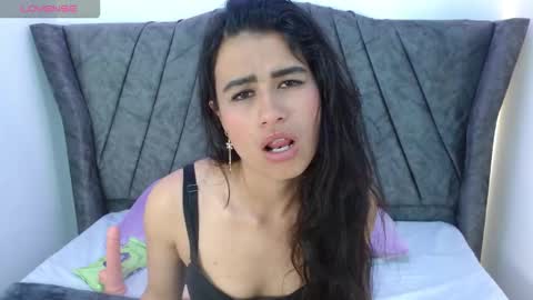 luna_starr69 online show from September 15, 7:43 pm