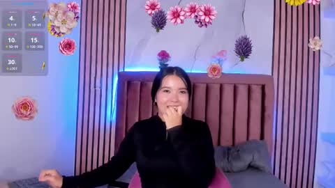 Luna  online show from October 13, 7:49 pm