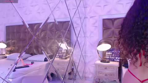 Luna  online show from April 15, 12:39 pm