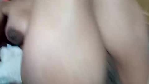 lunaliteral25 online show from November 22, 5:21 am