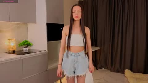 Lina online show from May 26, 6:35 am