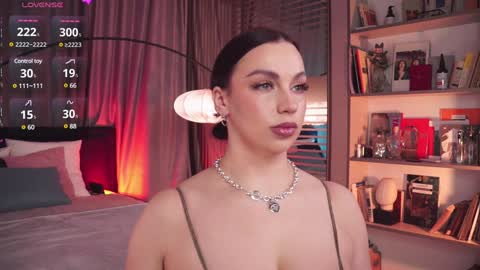 Snapshot of lunanight_ chatting on January 26, 8:34 pm Luna  next streams Mon Tue Fri Sat Sun 8pm-5am gmt0 online show from January 26, 8:34 pm