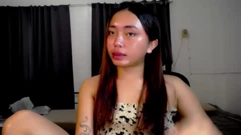 Luna online show from May 5, 5:05 pm