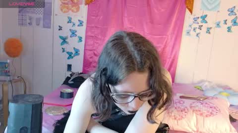 lunaquinn45 online show from March 5, 5:31 pm