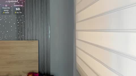 Luna  online show from January 9, 7:07 pm