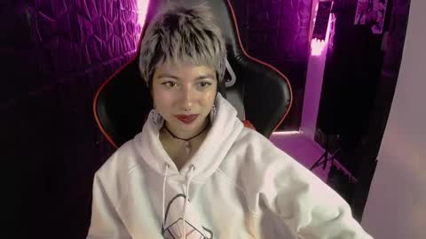 lunarichy online show from February 23, 7:35 pm