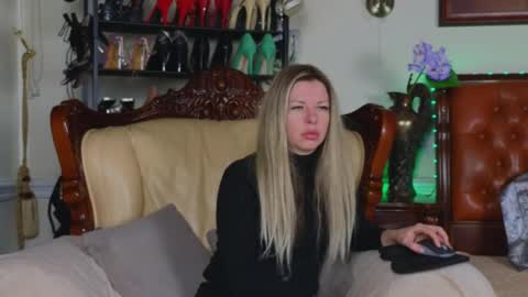 Luna Rishi online show from April 6, 6:14 am