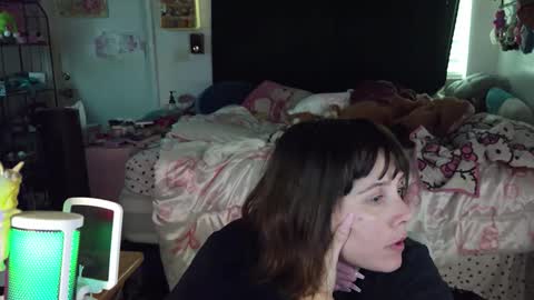 lunarqueen420 online show from March 8, 12:09 pm