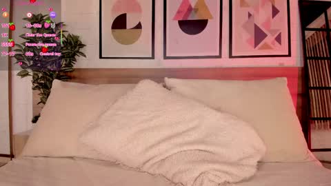 Luna Ruso  online show from March 12, 8:44 pm