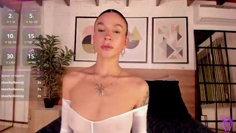 Luna Ruso  online show from November 4, 7:41 pm