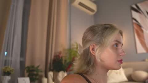 Evi online show from May 23, 8:34 am