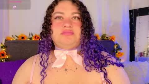 L U N I T A  online show from January 16, 5:14 am