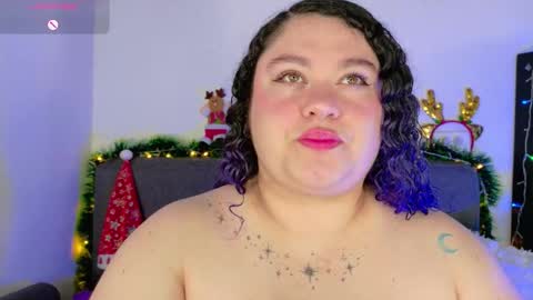 L U N I T A  online show from December 15, 4:07 am