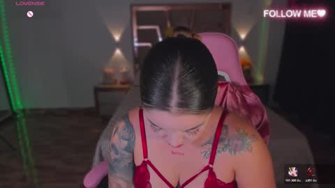 LUNA ROSE online show from November 27, 4:37 am