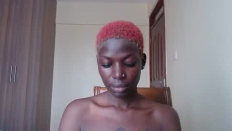 luo_queen online show from June 26, 8:59 am