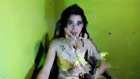 TRIXIE online show from February 8, 2:38 pm