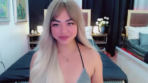 Trina online show from January 10, 8:29 am