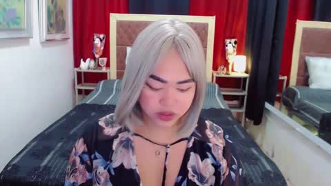 Trina online show from February 21, 3:01 am