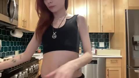 luvkoko online show from April 18, 6:49 am